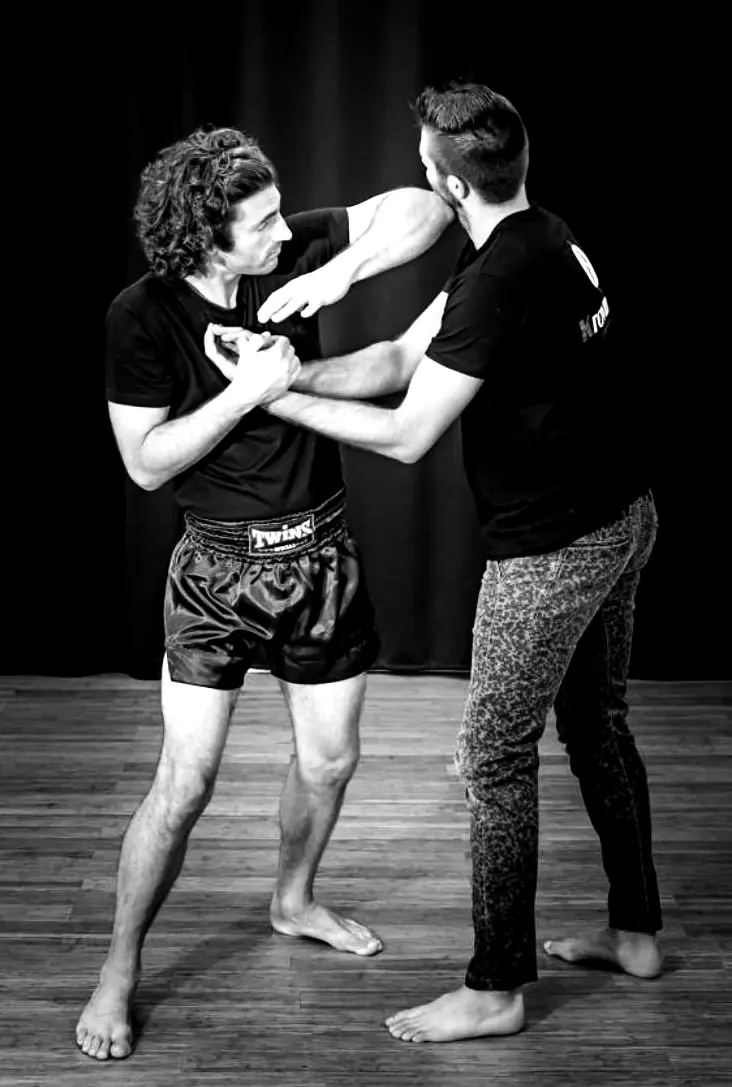 Entraînement adultes de Krav Maga au KMXP QG