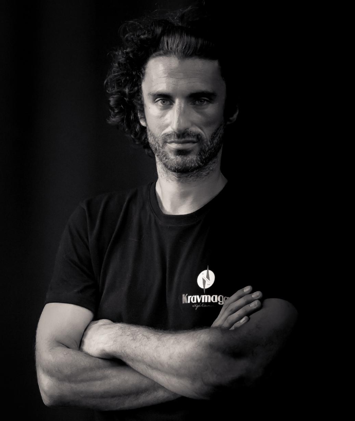Portrait d’un instructeur de Krav Maga Experience